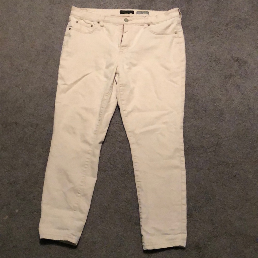 Light pink skinny jeans!